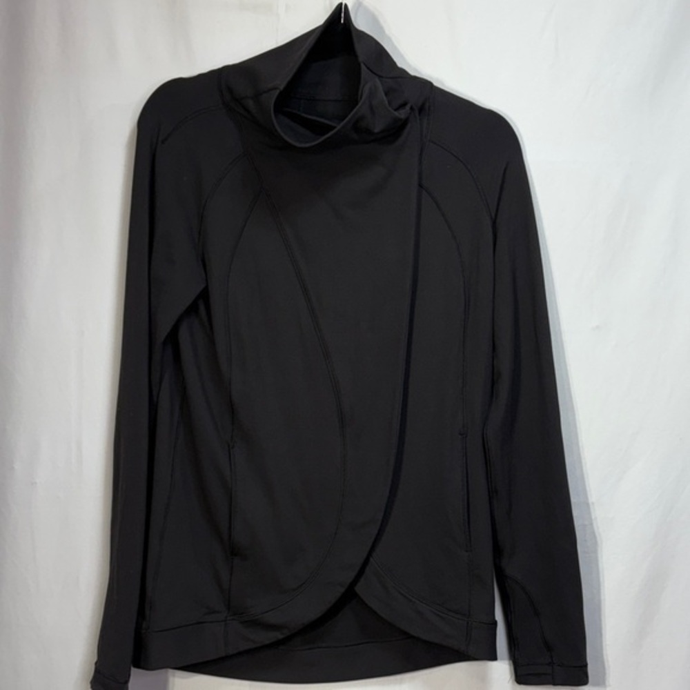 🪐lululemon athletica Black rap, funnel neck, tulip front Jacket: